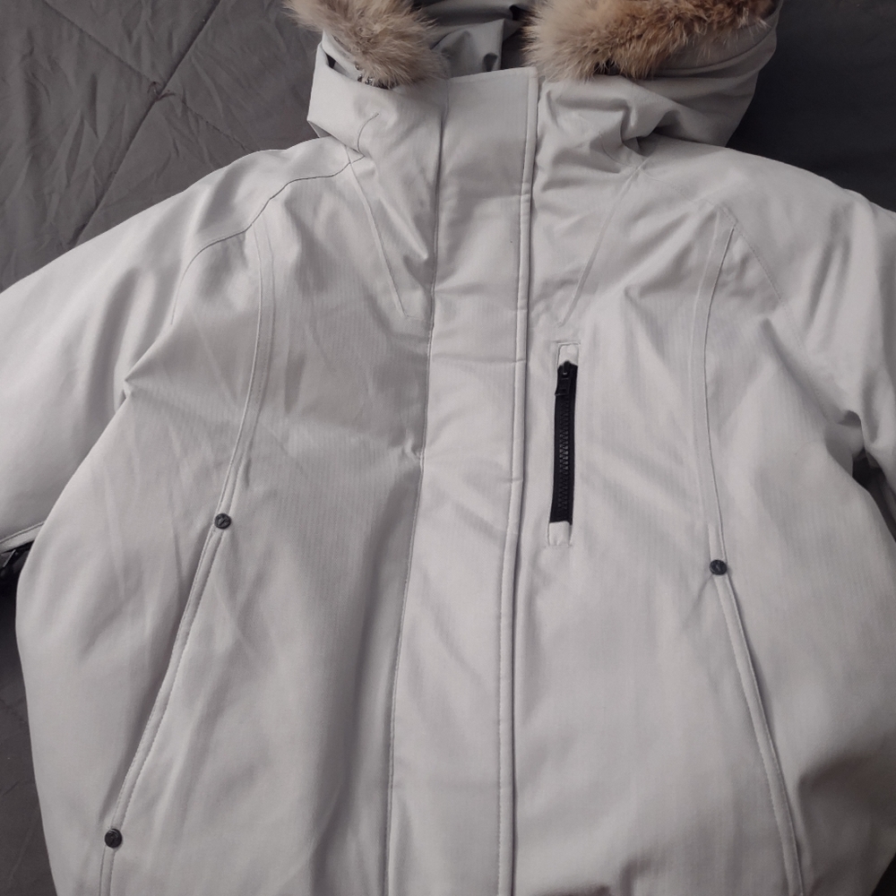 Coat - Picture 2 of 6